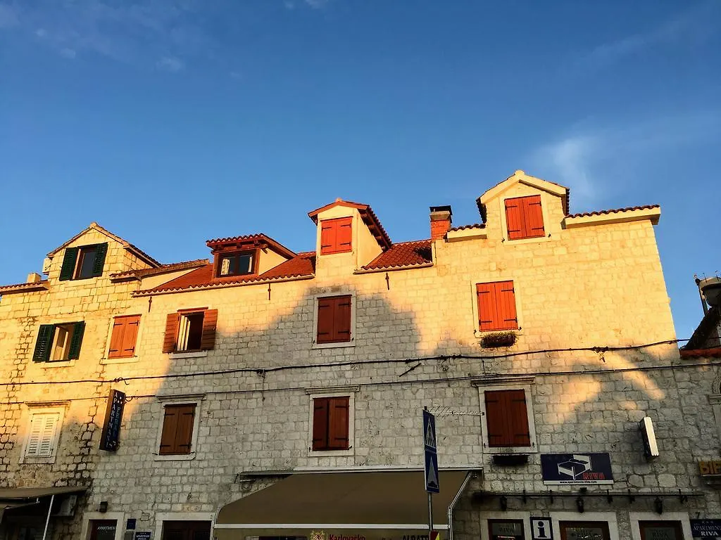 Apartments Feral Traù